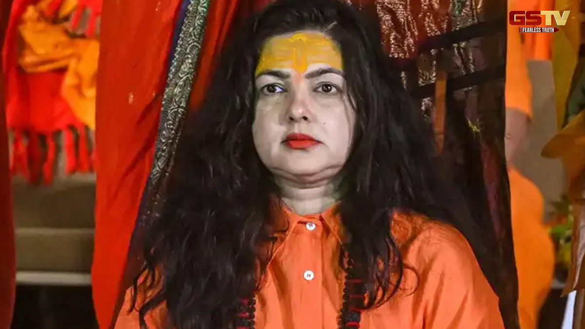 મમતા કુલકર્ણીને મહામંડલેશ્વર પદ પરથી હટાવવામાં આવી, આચાર્ય લક્ષ્મી નારાયણ ત્રિપાઠીને કરાયા પદભ્રષ્ટ