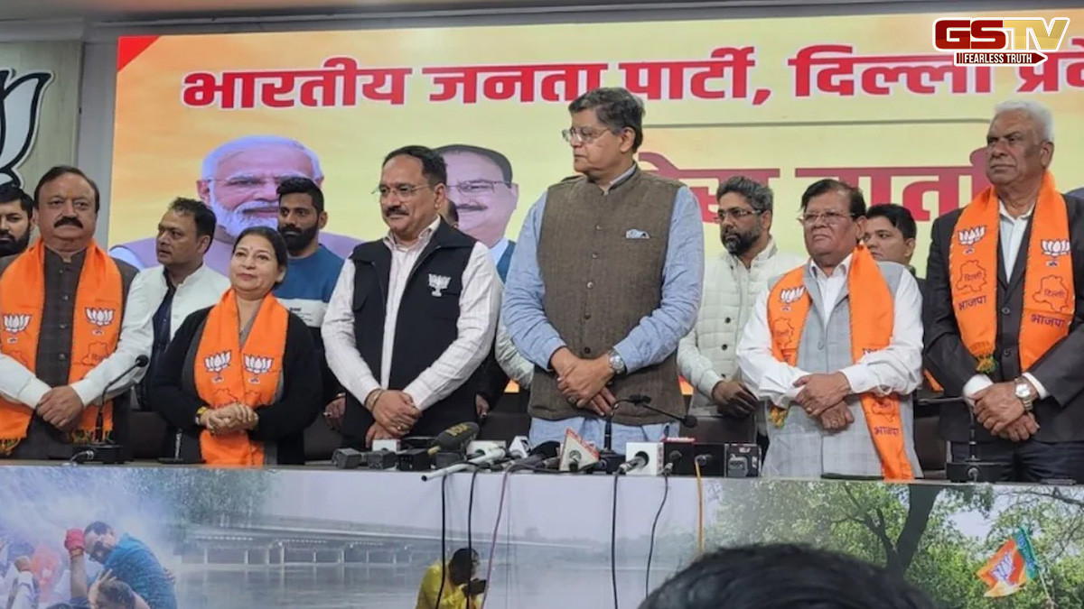 દિલ્હીના 8 ધારાસભ્યો BJPમાં શામેલ થયા, ગઈકાલે AAPમાંથી આપ્યું હતું રાજીનામું
