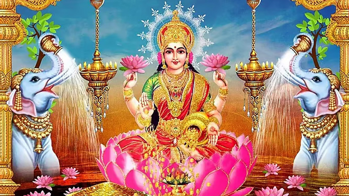 Laxmi Pooja : શુક્રવારે લક્ષ્મી પૂજનમાં ધનદેવીને આ વસ્તુઓ અર્પણ કરો, થશે ધનલાભ