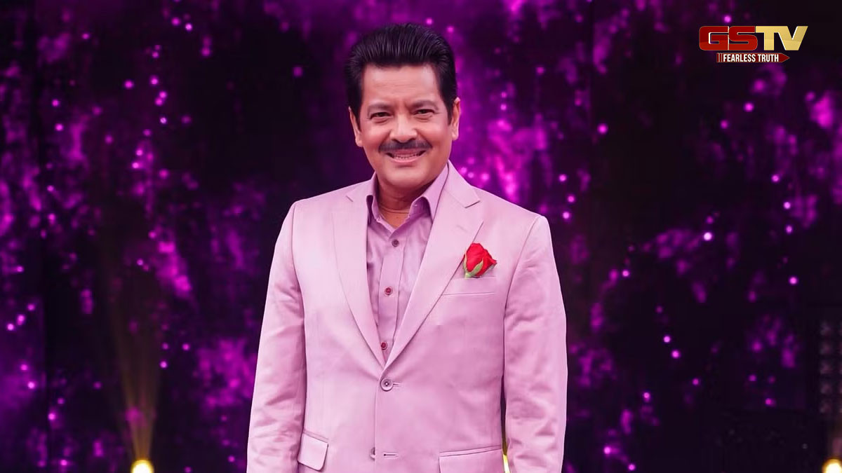 VIDEO / લાઈવ શો દરમિયાન સિંગર ઉદિત નારાયણે ફિમેલ ફેનને કરી કિસ, સોશિયલ મીડિયા પર મચ્યો હંગામો