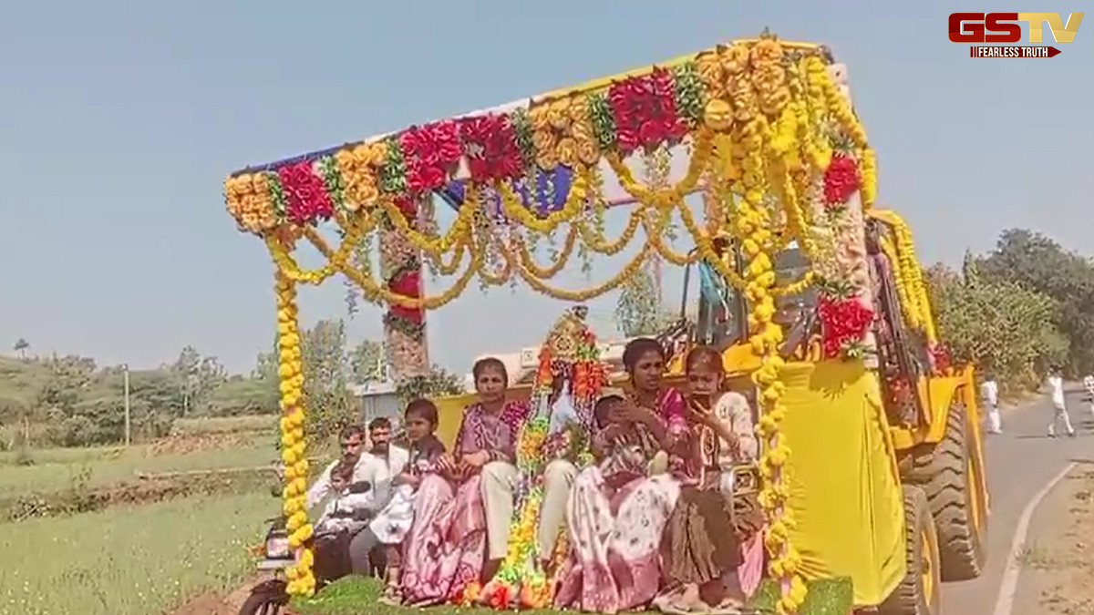 દાહોદમાં JCBમાં જાન લઈ જવું યુવકને પડયું ભારે, પોલીસે JCB કબજે કરી ફરિયાદ દાખલ કરી
