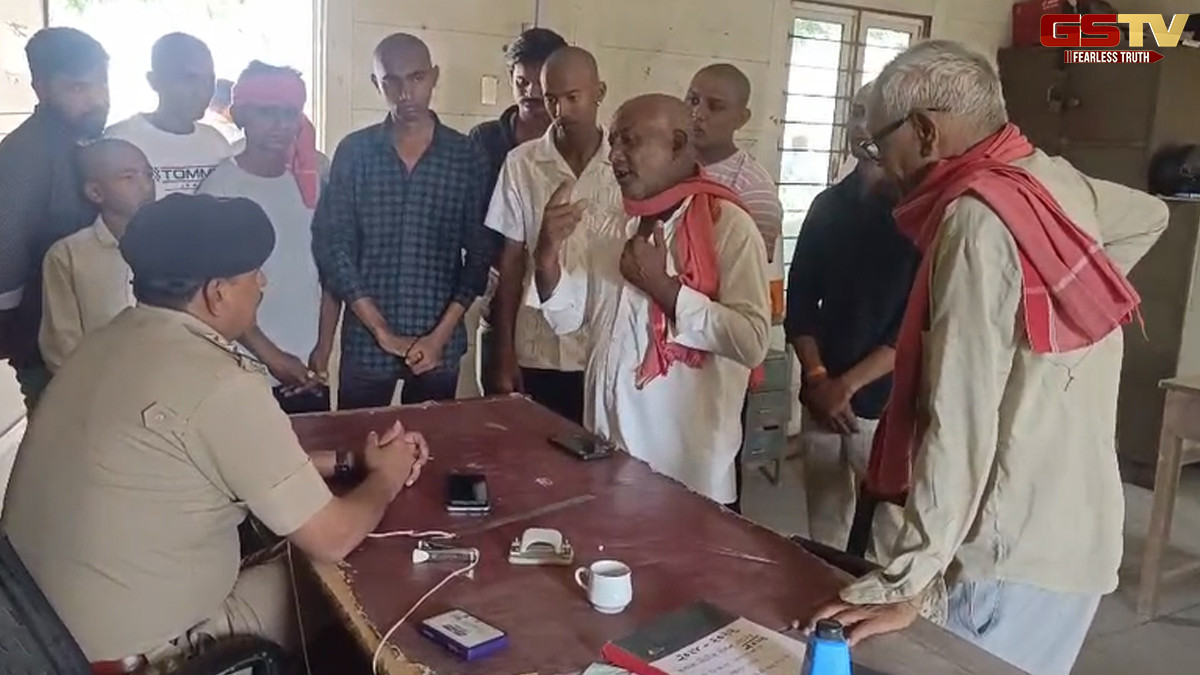 સુરેન્દ્રનગરમાં યુવાનની હત્યા મામલે પરિવારજનો દ્વારા પોલીસ સ્ટેશનમાં હોબાળો