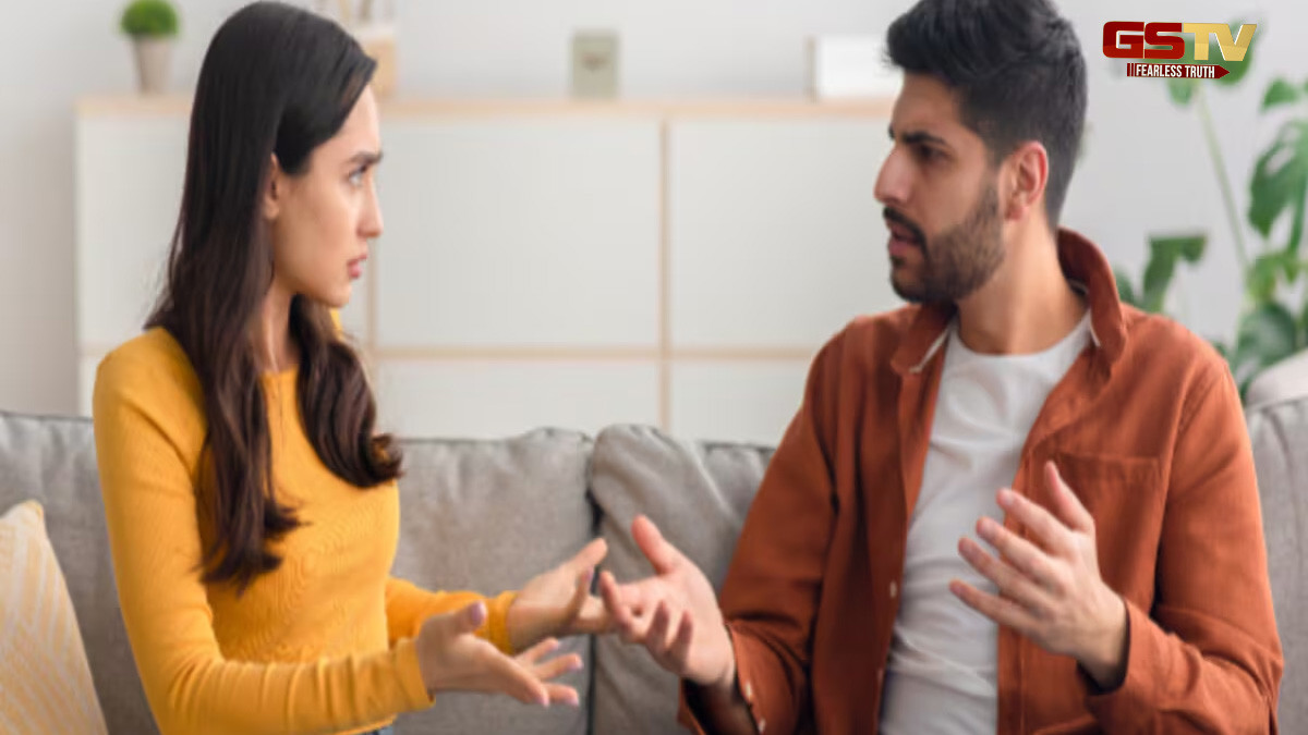 Relationship Tips: પત્નીએ ભૂલથી પણ પતિ સાથે આવું વર્તન ન કરવું જોઈએ, તમારી સામે જોવાનું પણ પસંદ નહીં કરે