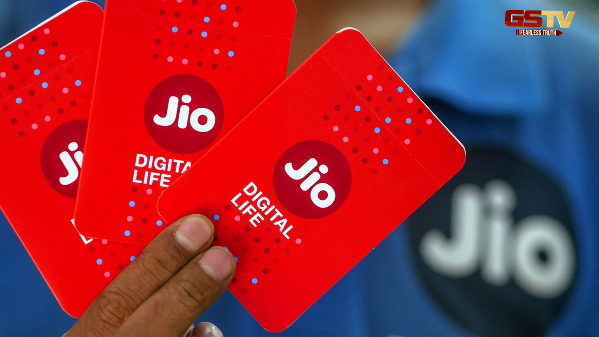 Jio યુઝર્સને મોટો ઝટકો, ગુપ્ત રીતે દૂર કરવામાં આવ્યો બધા પ્લાનમાં મળતો આ ખાસ લાભ 