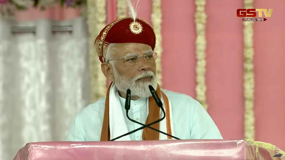 વતનમાં વડાપ્રધાન, મોદીએ કહ્યું-માછીમારોનું ગામ સિંગાપોર બની શકે તો સંઘપ્રદેશના વિકાસ માટે હું ઉભો છું