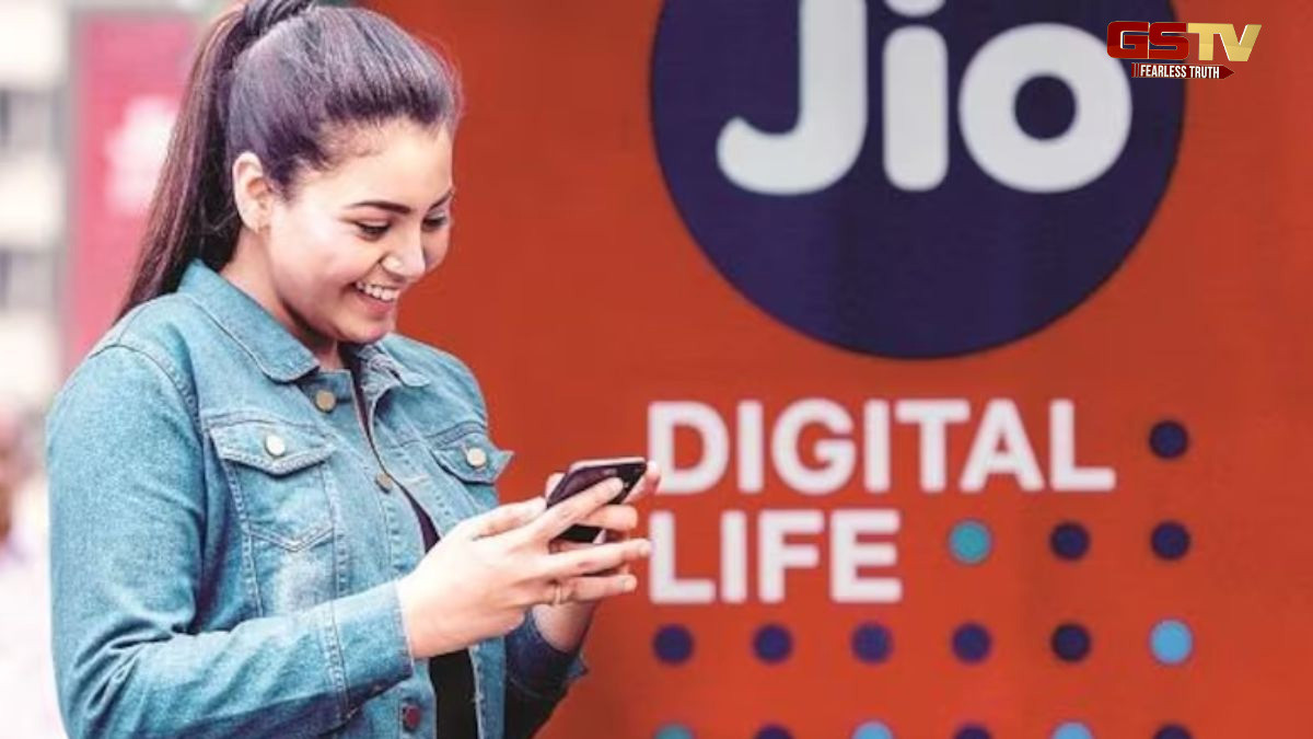 Jioના આ  છે ત્રણ અદભૂત પ્લાન, હાઈ ઈન્ટરનેટ સ્પીડ મેળવવા માંગતા યૂઝર માટે સારી તક
