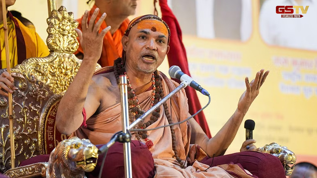 "હિન્દુ રાષ્ટ્ર બનાવતા પહેલા, આપણે પોતાને હિન્દુ બનાવવા પડશે", શંકરાચાર્ય અવિમુક્તેશ્વરાનંદ