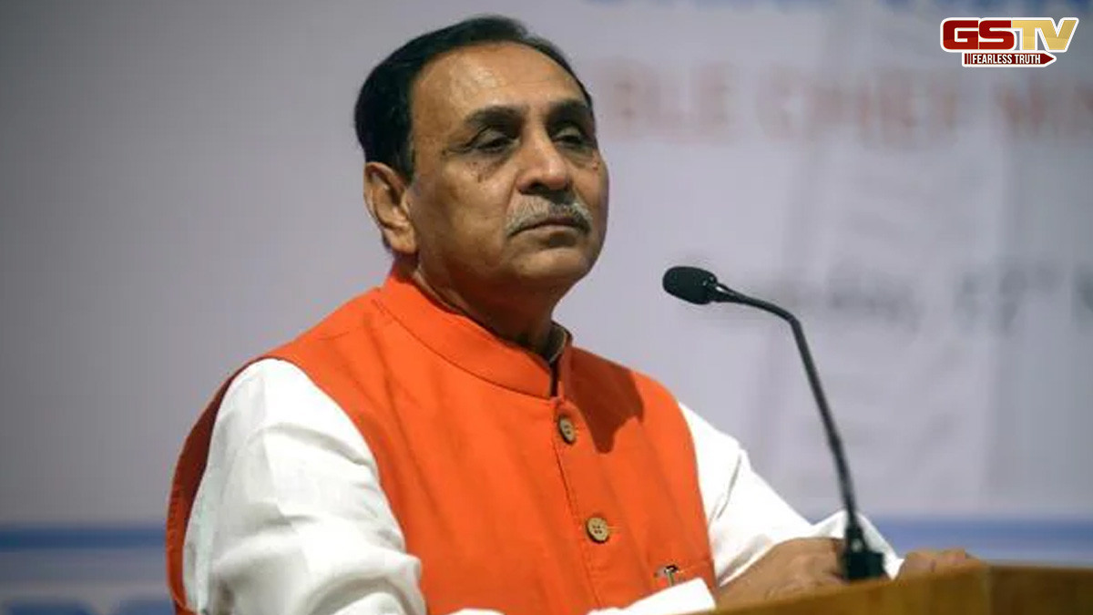 દાદાની બુલડોઝર કાર્યવાહીને પૂર્વ મુખ્યમંત્રી રૂપાણીએ વખાણી, વિપક્ષે અસામાજિક તત્ત્વોને ઉછેર્યા