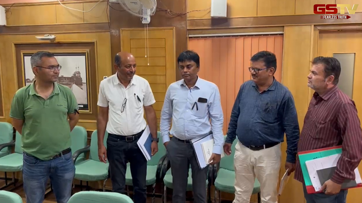 Jamnagar News: મહાનગરપાલિકામાં ભરતી માટે કર્મચારીઓનો કાળી પટ્ટી સાથે વિરોધ
