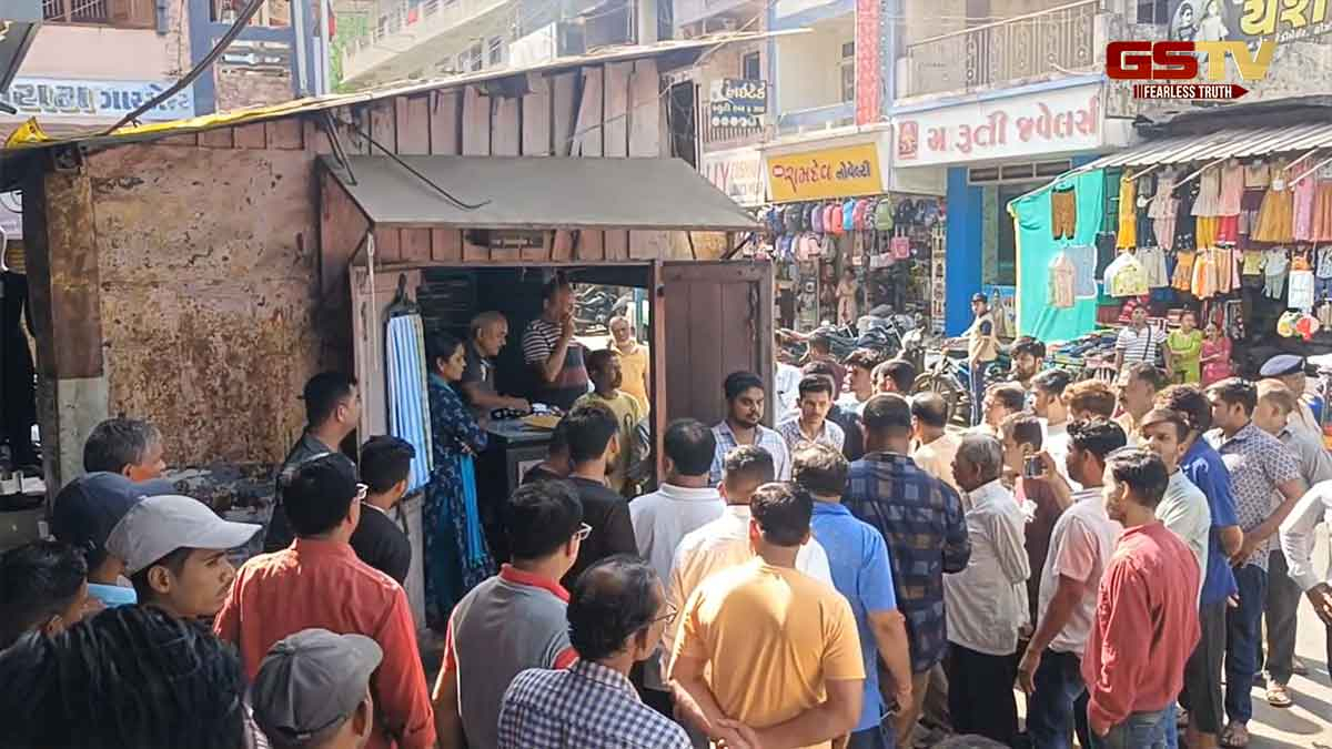 Tapi News: વ્યારામાં દબાણ હટાવવાની કાર્યવાહી, ભાજપના નગરસેવકો અને પાલિકા કર્મચારીઓ આવ્યા આમને- સામને