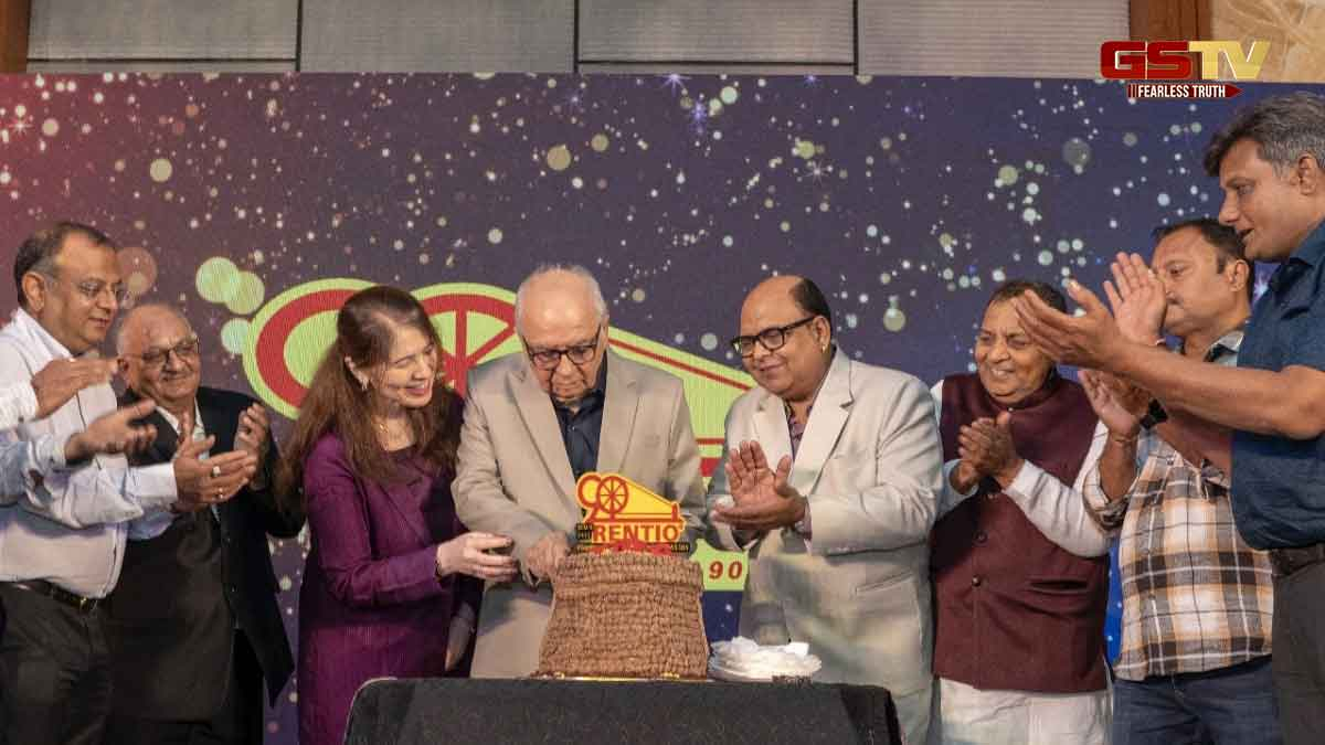 Surat News: આઝાદી કાળથી મનમોહક સુગંધ સાથે હૂંફ, 90 વર્ષની ઉજવણીમાં ઉમટ્યાં મહાનુભાવો 