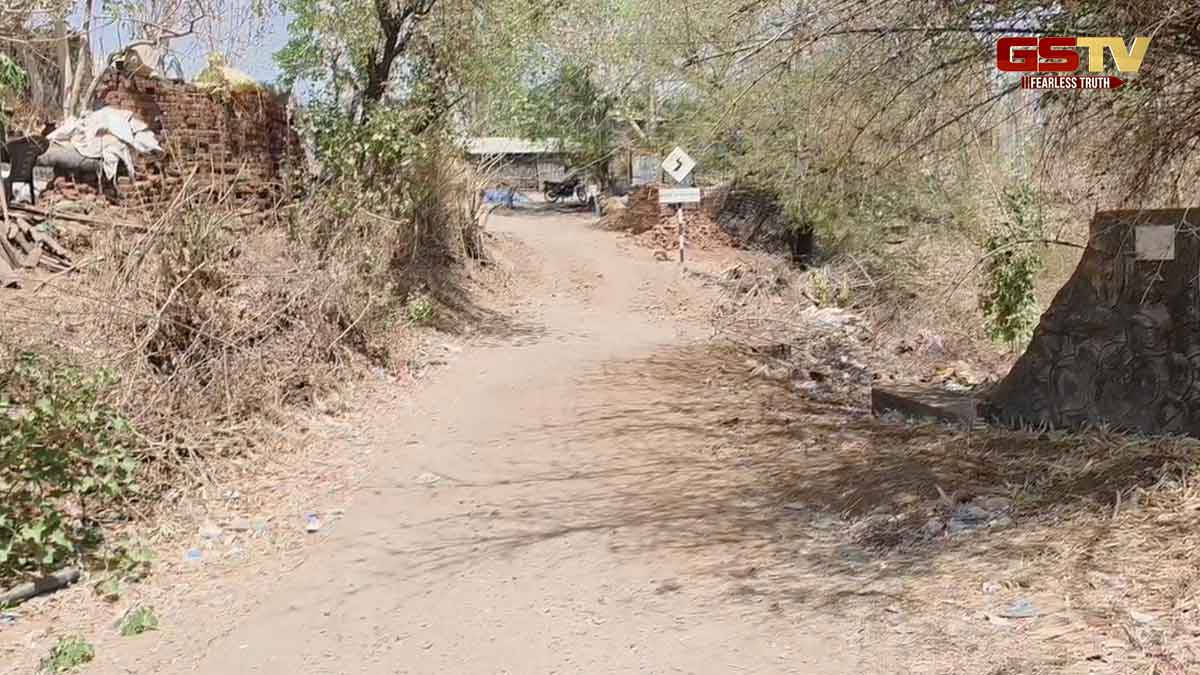 Chhotaudepur News: નસવાડીના બિલગામે નથી બન્યો પ્રાથમિક શાળાને જોડતો રસ્તો, 7 માસ વિત્યે પણ કામગીરી ઠેરની ઠેર