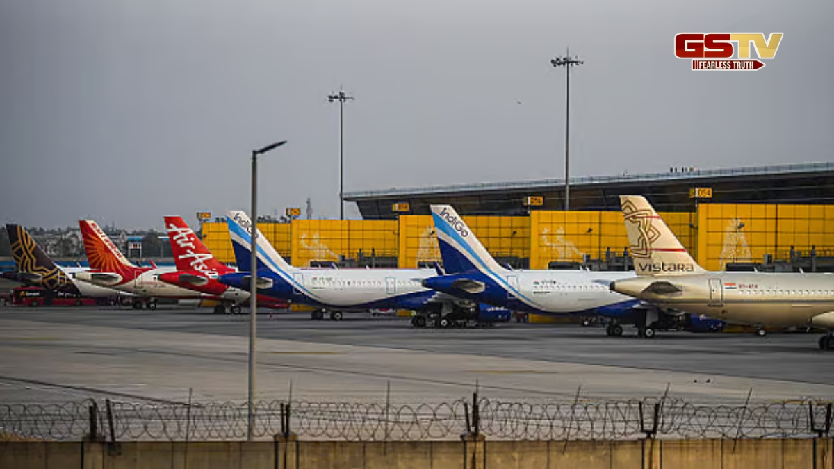 ભારત-પાકિસ્તાન તણાવ વચ્ચે Delhi Airportથી 90 ફ્લાઇટ્સ રદ, જુઓ સંપૂર્ણ યાદી 