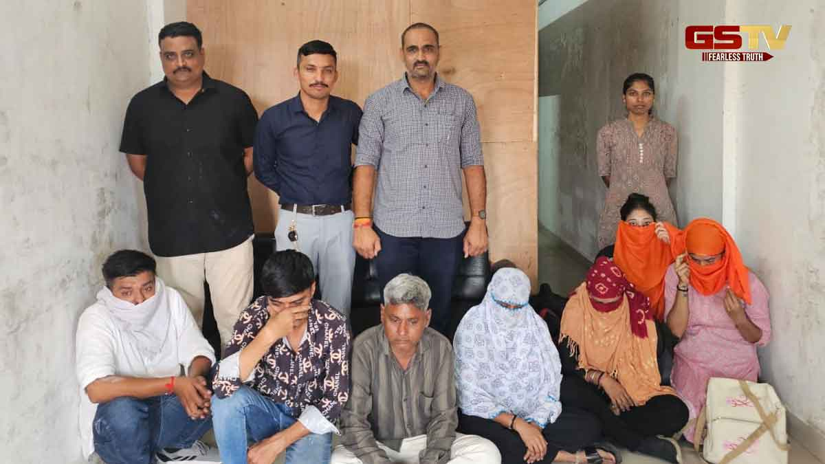 Surat News: કામરેજમાં સ્પાની આડમાં ચાલતું કૂટણખાનું ઝડપાયું, ત્રણ મહિલા અને 3 પુરુષો ઝડપાયા