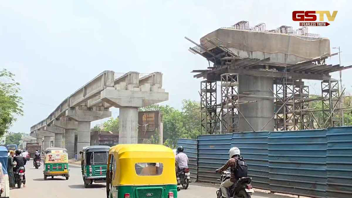 Surat News: ફ્લાયઓવરનું કામ ધીમે ચાલતું હોવાથી મેયરનું અલ્ટિમેટમ, ઈજારદારો સાથે કરી બેઠક