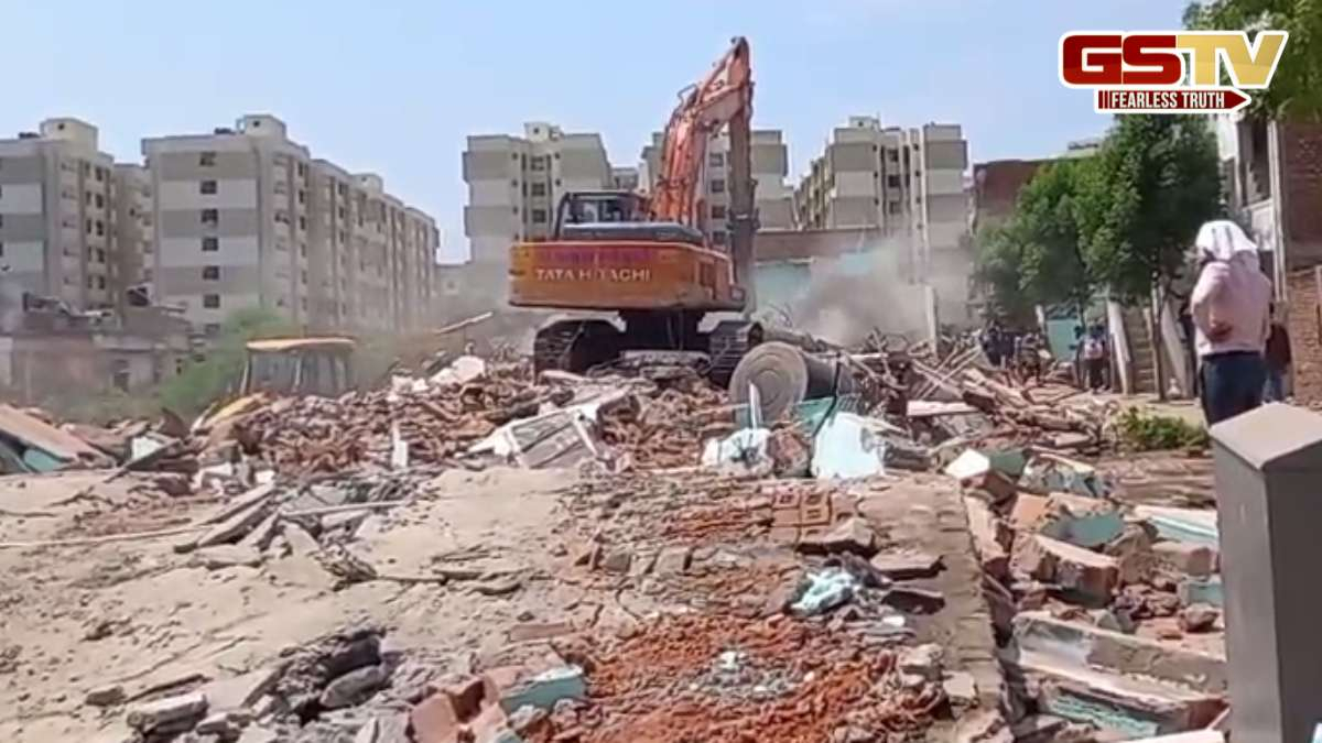 Ahmedabad news: અમદાવાદ શહેરમાં ફરી એકવાર મેગા ડિમોલિશન શરૂ કરાયું