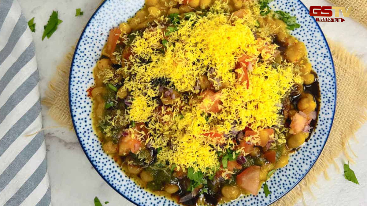 Recipe : ઘરે બનાવો મસાલેદાર રગડા ચાટ, બનાવવાની રીત એકદમ સરળ