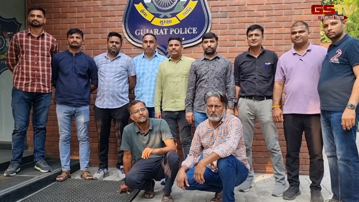 Anand News: પાસપોર્ટ પર વિદેશ વિઝાના નકલી સ્ટીકરો લગાવી છેતરપિંડી કરતા 2 શખ્સ ઝડપાયા