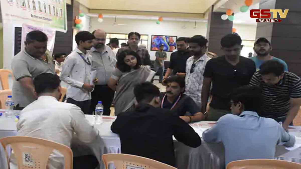 Navsari News: સિવિલ ડિફેન્સમાં જોડાવા લોકોમાં ઉત્સાહ, એક જ દિવસમાં 1106 નાગરિકોએ કરાવી નોંધણી