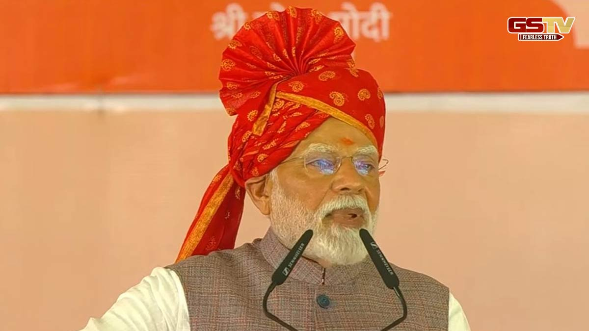 VIDEO: 'પાકિસ્તાન ભૂલી ગયું કે મોદીની નસોમાં લોહી નહીં પણ ગરમ સિંદૂર વહે છે', PM Modiનો લલકાર
