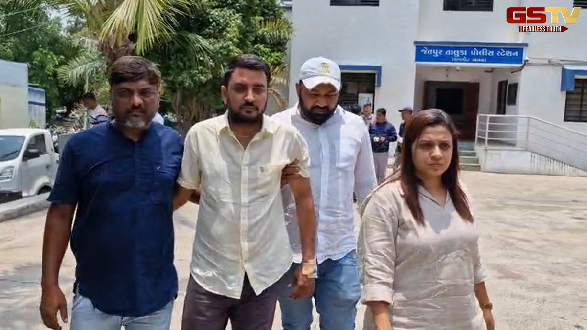 Rajkot News: બન્ની ગજેરાના મદદનીશ તરીકે પિયુષ રાદડિયાને પોલીસ સ્ટેશનમાં રજૂ કરાયા