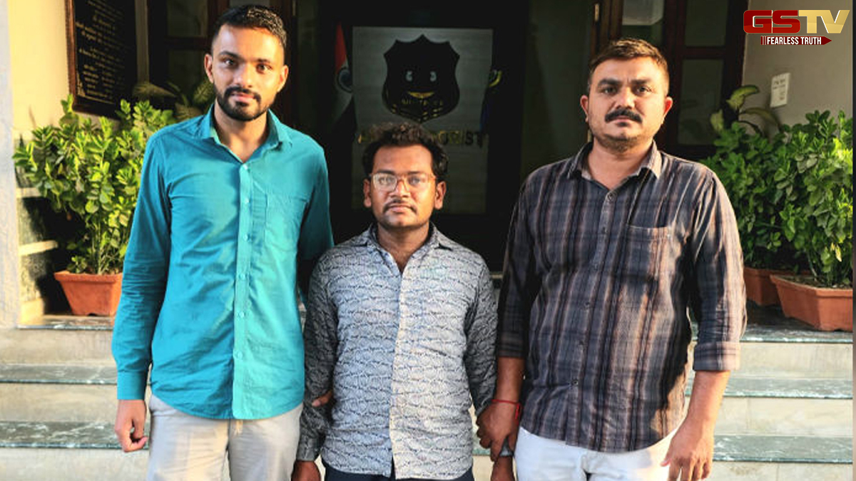 Kutch News: પાકિસ્તાન માટે જાસૂસી કરતો ગુપ્તચર ઝડપાયો, યુવતી સહિત બે સામે ફરિયાદ દાખલ