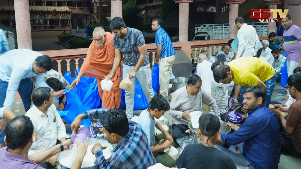 Surat News: ગુરુકુળમાં સહજાનંદી પાઠશાળાના 1700મા પાઠ નિમિતે જરૂરિયાત મંદોને અનાજની કીટોનું વિતરણ