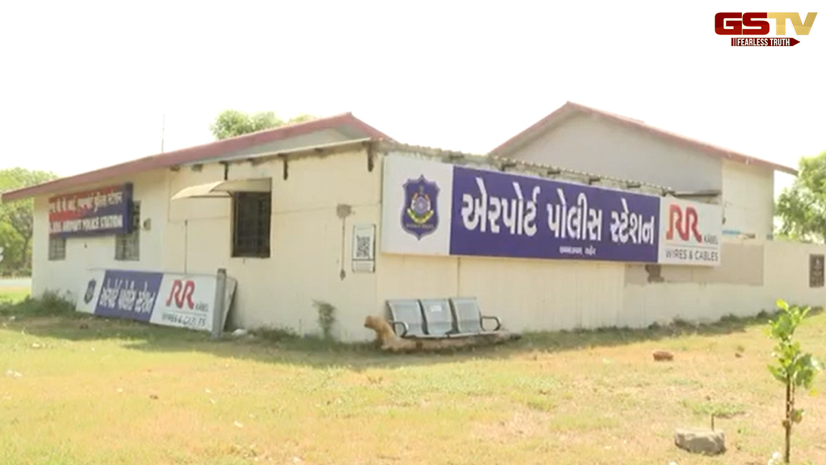 બનાવટી ભારતીય પાસપોર્ટ સાથે વિદેશમાં નોકરી કરતો બાંગ્લાદેશી અમદાવાદ એરપોર્ટ પરથી ઝડપાયો