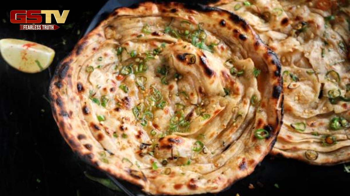 Recipe / લંચ કે ડિનરમાં બનાવો સ્વાદિષ્ટ Chilli Garlic Paratha, નોંધી લો સરળ રીત