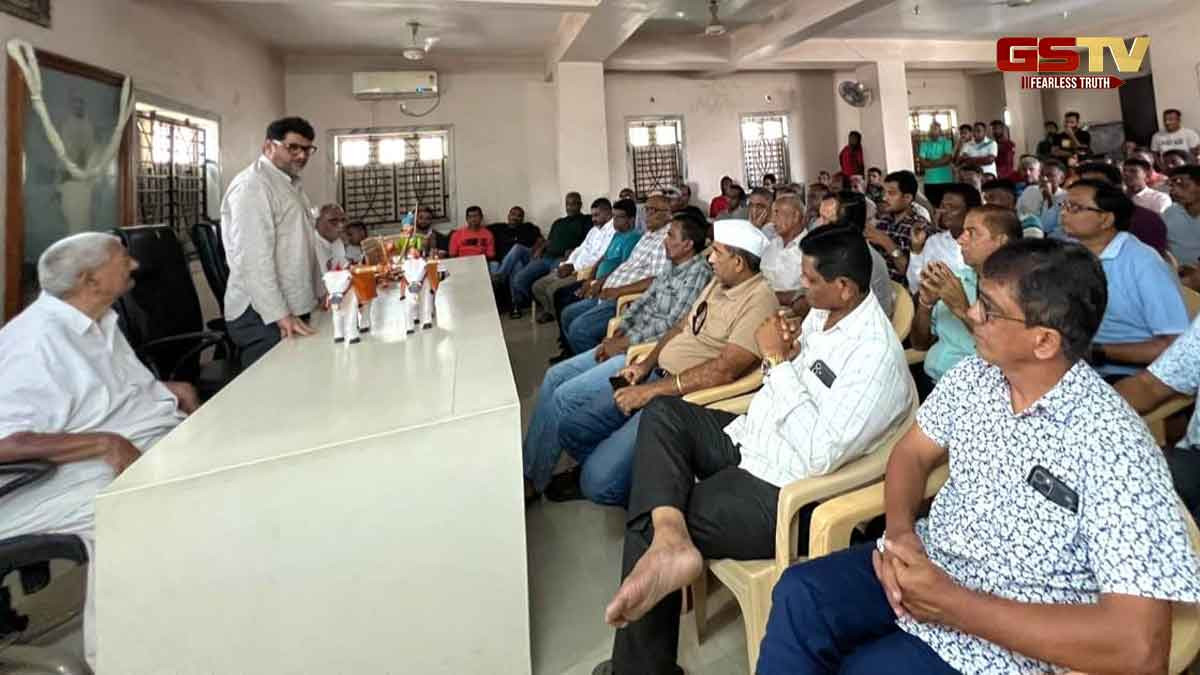 Bardoliમાં પાવર ગ્રીડ વીજ લાઈન સામે ખેડૂતોની ઉગ્ર બનતી લડત, સત્યાગ્રહની પેટર્ન પર બનાવાઈ રણનીતિ