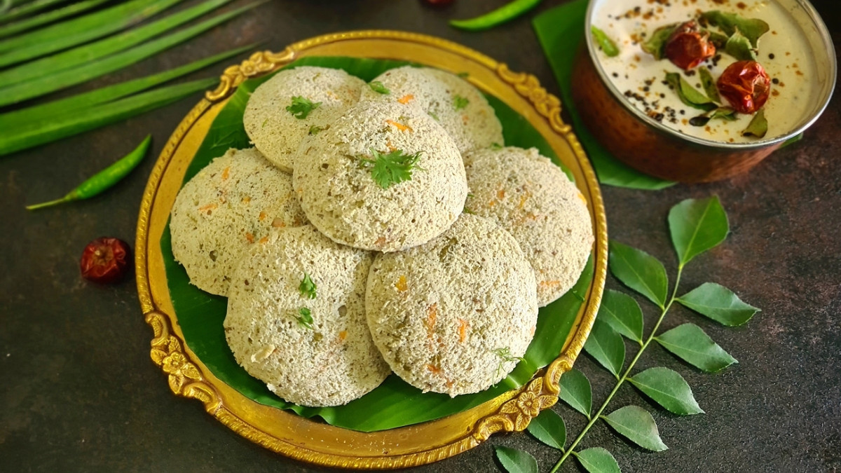 Recipe / ડાયાબિટીસના દર્દીઓ માટે શ્રેષ્ઠ છે મગની દાળની મસાલા ઈડલી, નોંધી લો બનાવવાની રીત