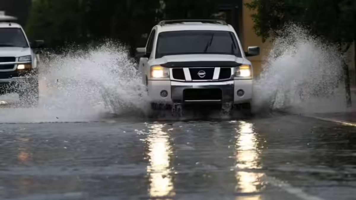 Auto Tips: ચોમાસામાં વાહનની સંભાળ કેવી રીતે રાખવી? આજે જ જાણો આ ઉપયોગી ટિપ્સ
