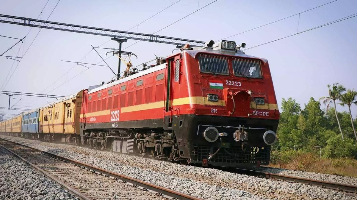 Vadodara news: વડોદરા- ડાકોર વચ્ચે દોડશે જન્માષ્ટમી ફેસ્ટિવલ ટ્રેન, જાણો ક્યાં અપાયું સ્ટોપેજ