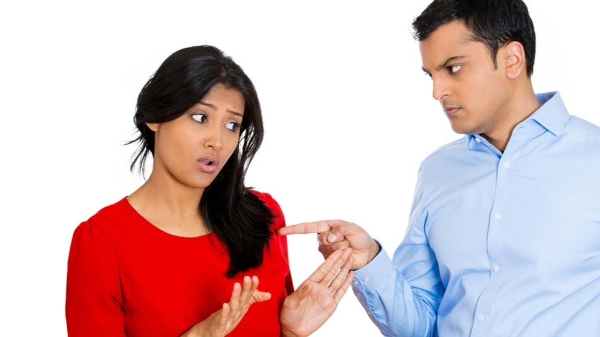 Relationship Tips : સાસુ અને સસરા અજાણતાં બગાડે છે દીકરાનું લગ્નજીવન, નિષ્ણાતે જણાવ્યા 3 મોટા કારણો