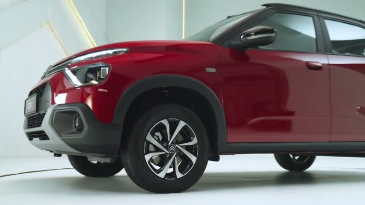 Auto News : GSTએ આ કારને કરી વધું સસ્તી, કિંમત ઘટીને  થઈ આટલી, જુઓ સંપૂર્ણ યાદી