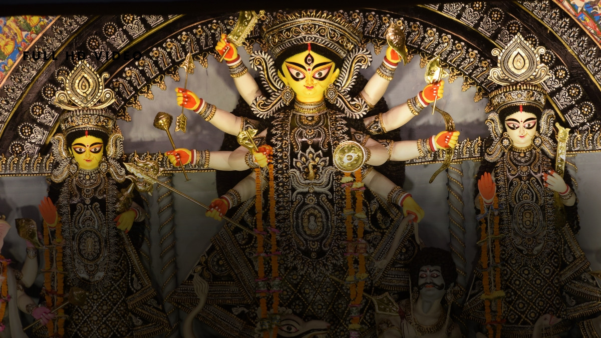 Religion: જો તમને નવરાત્રિ દરમિયાન દેખાય છે આ 5 સંકેતો, તો સમજો કે દેવી દુર્ગાના આશીર્વાદ તમારા પર છે
