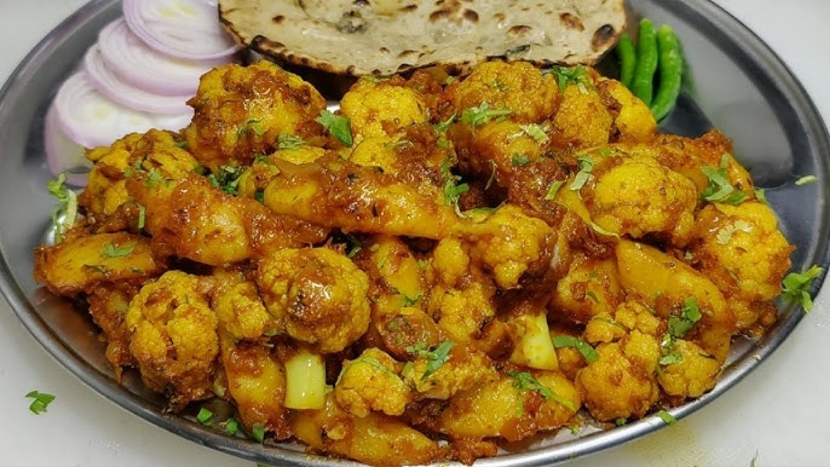 Recipe : શિયાળામાં ઘરે જ બનાવો ઢાબા સ્ટાઇલ ફૂલકોબી અને બટાકાનું શાક