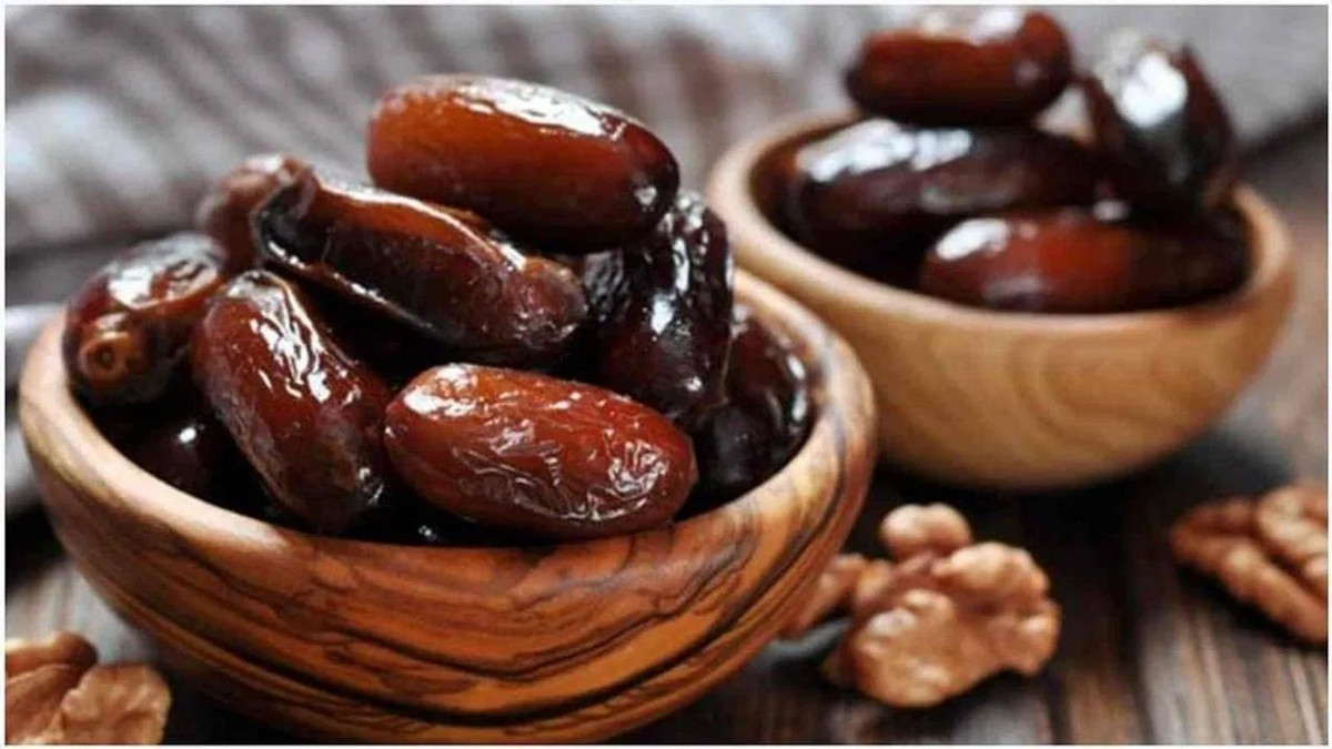 Health Tips: શિયાળામાં ખજૂર ખાવાથી શરીરમાં થાય છે અનેક ફાયદાઓ