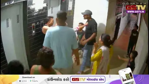 VIDEO: વડોદરા / નજીવી બાબતે થયેલા ઝઘડાએ હિંસક સ્વરૂપ ધારણ કર્યું, ઘટના CCTVમાં કેદ