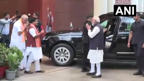 VIDEO: 'હું પણ કોઈ દિવસ તમારી જગ્યાએ હોત...' ભાજપની નવી ટીમ સાથે પીએમ મોદીની સાડા ચાર કલાકની મુલાકાત