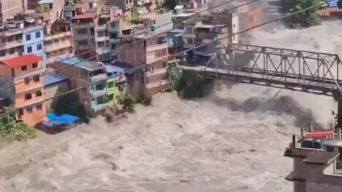 VIDEO: માણસ, ઘર, વાહન, રસ્તા બધુ જ તણાયું, નેપાળમાં જળપ્રલયથી હાહાકાર, 24 કલાકમાં કેટલી થઈ તબાહી?